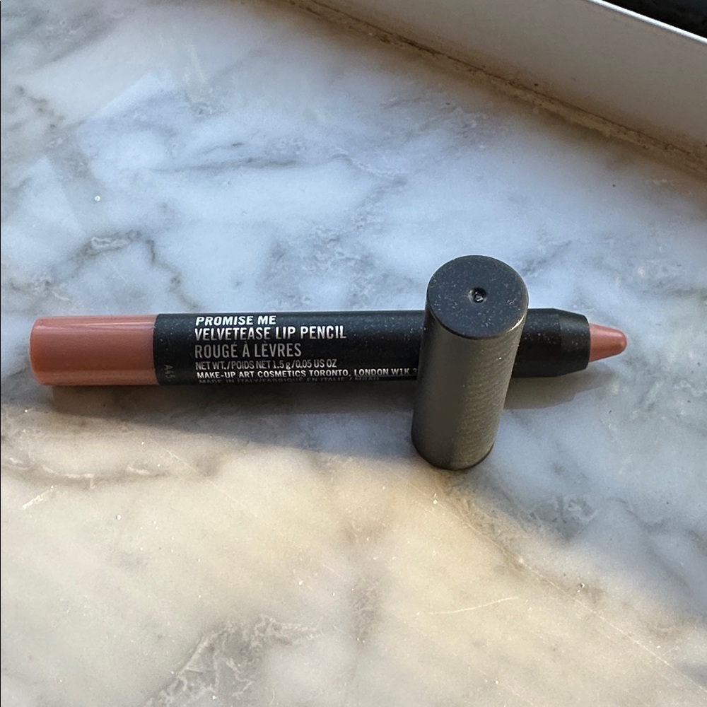 Promise Me Velvetease Lip Pencil - New and Unused!
